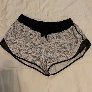 Lululemon hotty hot shorts